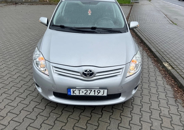 Toyota Auris cena 25900 przebieg: 138980, rok produkcji 2010 z Tarnów małe 781